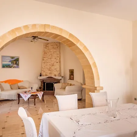 Aggeliki's Traditional Country Holiday home
