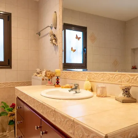 Holiday home Aggeliki's Traditional Country