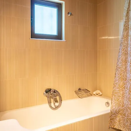 Aggeliki's Traditional Country Holiday home *