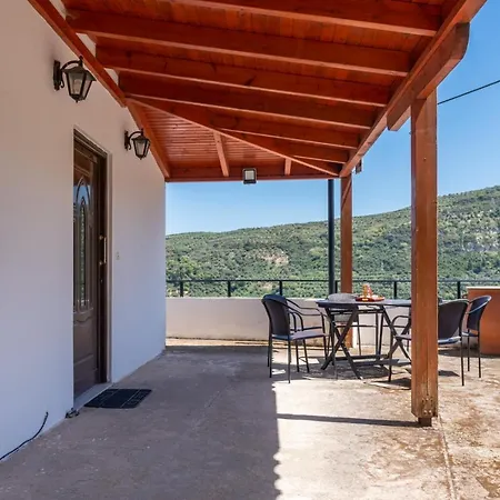 Aggeliki's Traditional Country Holiday home *